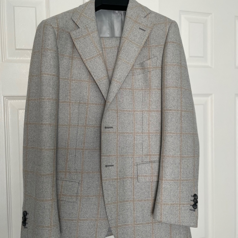 Suitsupply Gray Check 38r